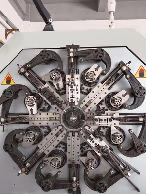Automatyczna maszyna do produkcji sprężyn, maszyna do formowania drutu CNC z obrotowym drutem