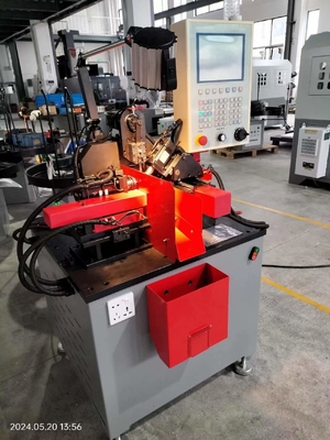 M4-M10 6 osi Wysokiej Precyzji CNC Helicoil Sprężynowa Maszyna Do Wprowadzenia Prętu Drogowego