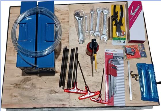 Wysokiej precyzji 0,2-1,2 mm komputerowa maszyna do sprężyn ściskanych Zastosowanie przemysłowe Automatyczny silnik Bezpośredni producent Dostawca