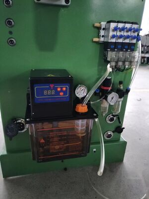 Wszechstronna sprężyniarka CNC 0.2 - 2.3mm Średnica drutu Maszyna do produkcji sprężyn