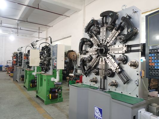 Maszyna do tworzenia sprężyny obrotowej 4mm Cam Wire With Spinner CNC Spring Machine