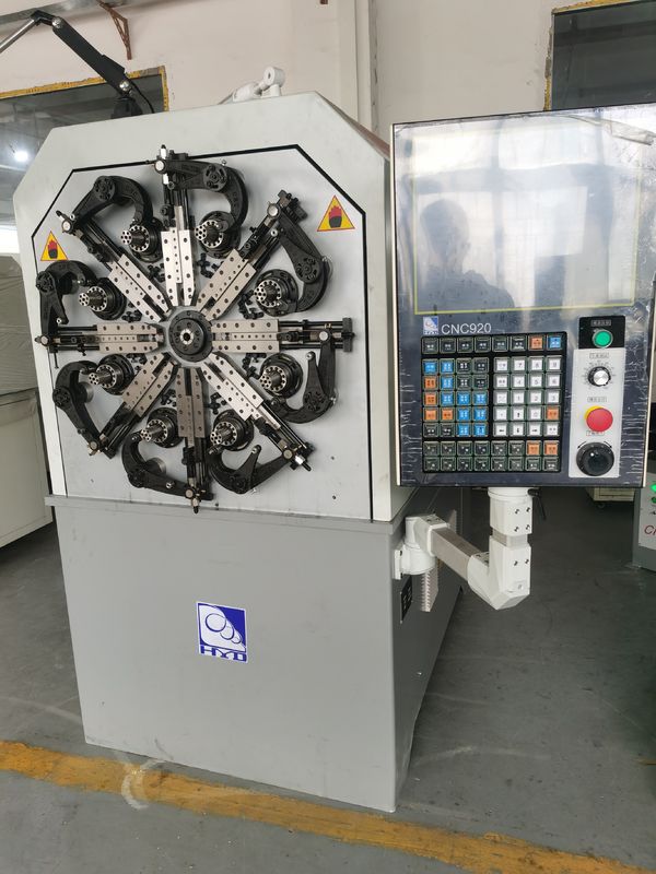 Maszyna do tworzenia sprężyny obrotowej 4mm Cam Wire With Spinner CNC Spring Machine